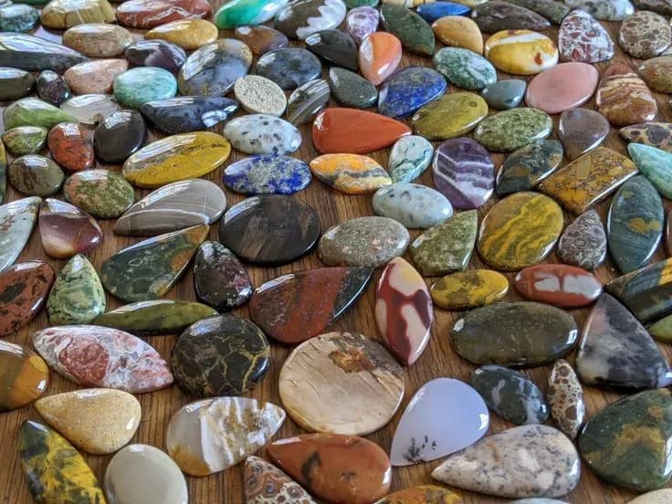 istikhara-qalandar-numerology-for-useful-stones-and-colors-in-your-life